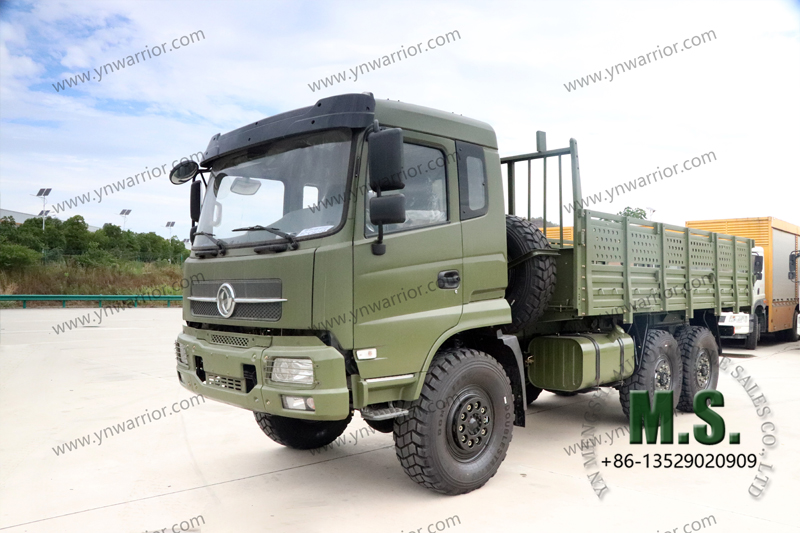 Dongfeng Camión militar Tianjin uno y medio fila de cabina