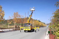 150HP Dongfeng Camión elevador con pluma 4×2_Elevador con pluma montado en camión ligero Vehículo de mantenimiento de carreteras municipales_Vehículo de rescate pequeño especial para exportación