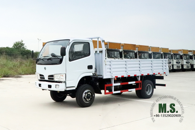 4*4 Dongfeng Camión todoterreno_Volante a la derecha Furgonetas pequeñas de una hilera 3T de 90 HP_Dongfeng Camioneta ligera especial de exportación con cuatro unidades