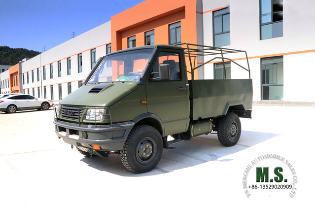 Camión todoterreno Iveco de cuatro ruedas con cabeza larga_NJ2045 4 × 4 Camión de cabeza corta de una hilera_Vehículo especial de exportación 4WD multifuncional