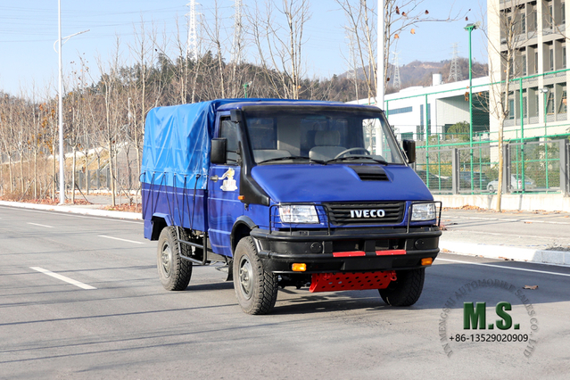 Camión todoterreno IVECO azul con tracción en las cuatro ruedas_4 * 4 Microcamión ligero de una hilera de cabeza corta con poste de lona_Vehículo de exportación para fines especiales