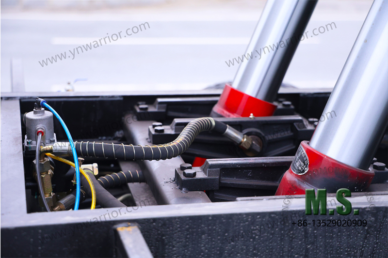 todoterreno dongfeng 6x6 bomba hidr&aacute;ulica 