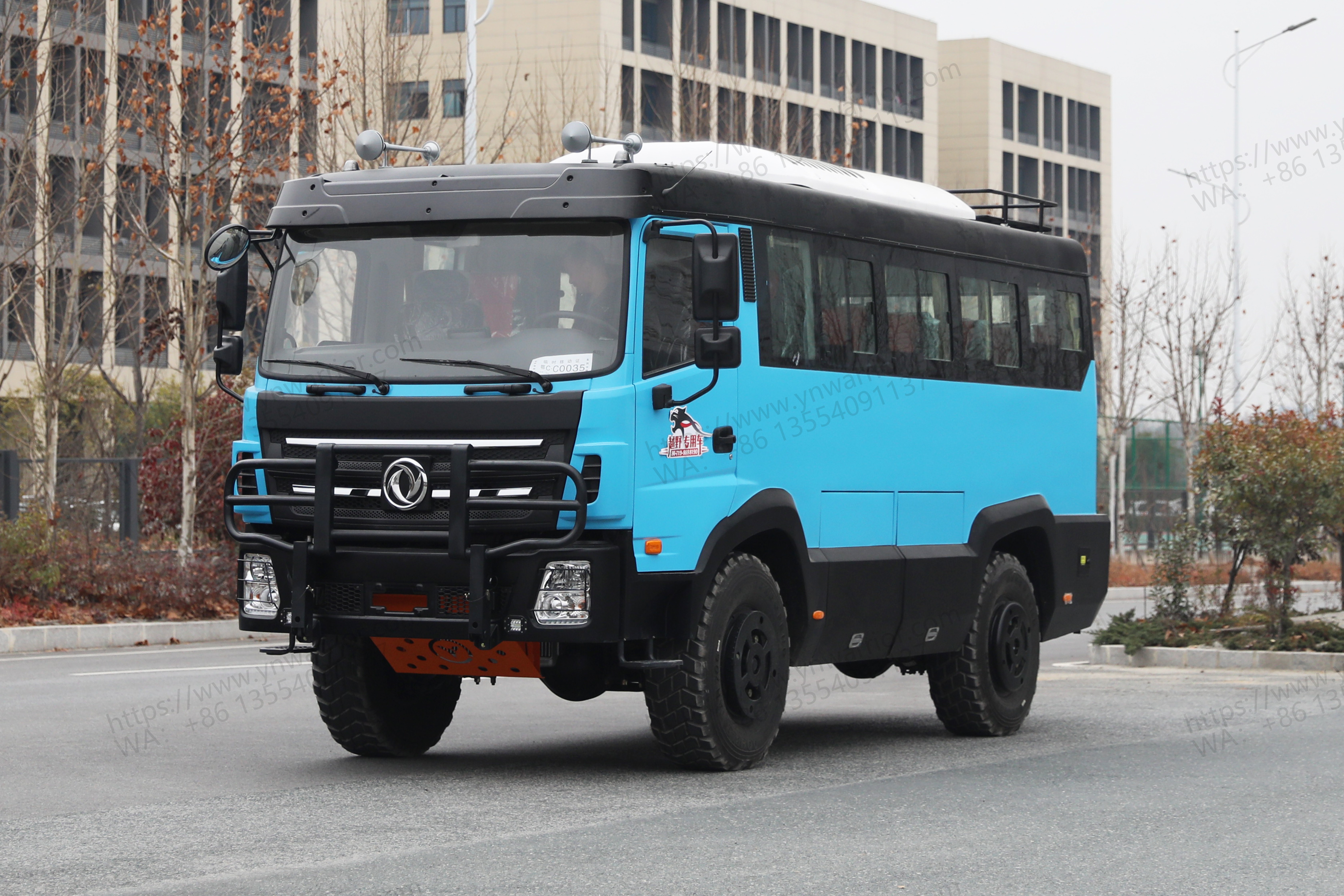 Dongfeng 4x4 bus 