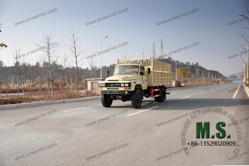 de camiones fuera de carretera {[T1] EQ1093 imágenes reales 