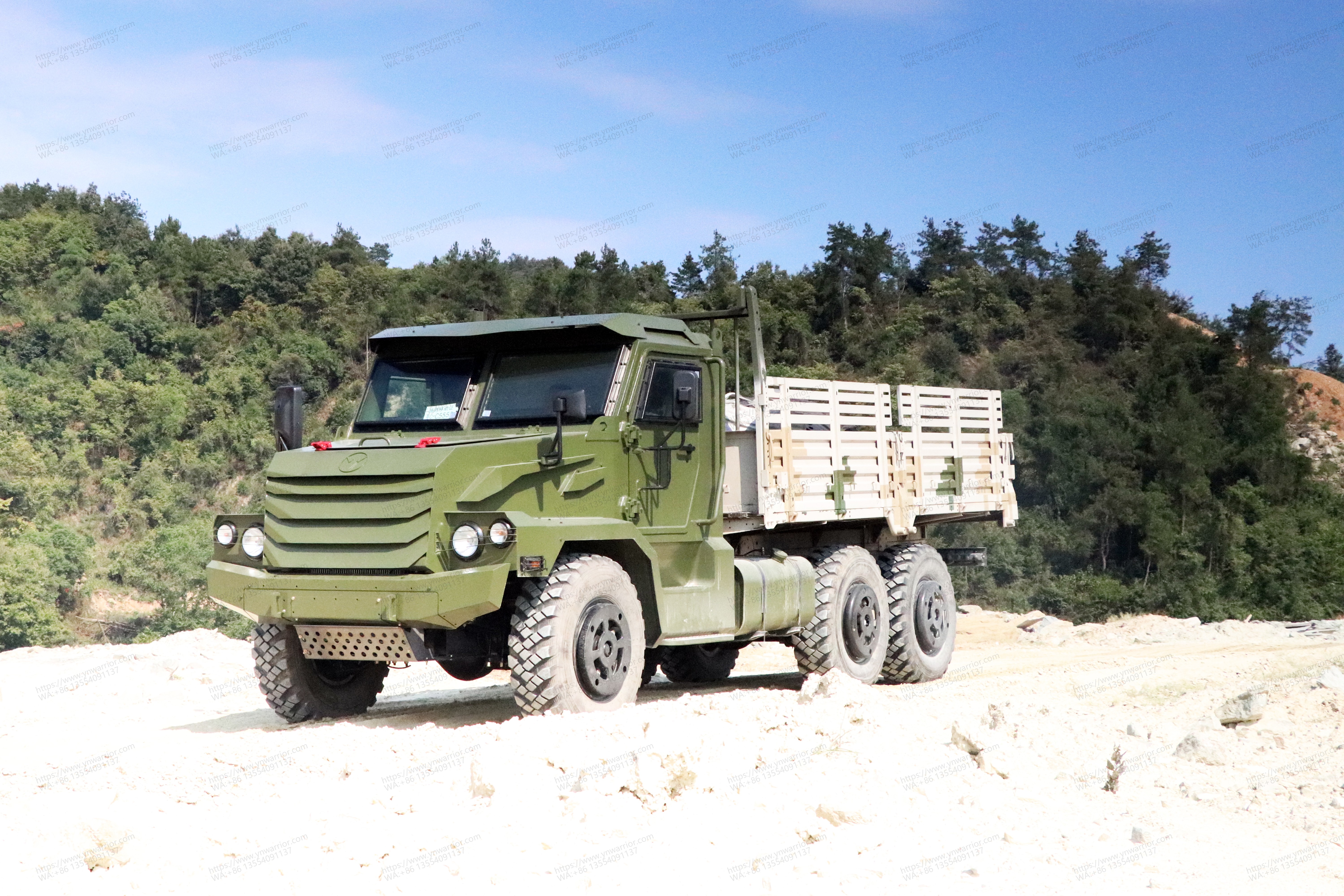 Dongfeng camión armado con balas militares fuera de carretera 