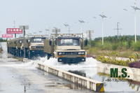//imrorwxhonmplr5p-static.micyjz.com/cloud/lkBpiKoklrSRllqrkqmljq/Dongfeng-4x4-truck-rear-double-tyre_water-crossing-tesing.jpg