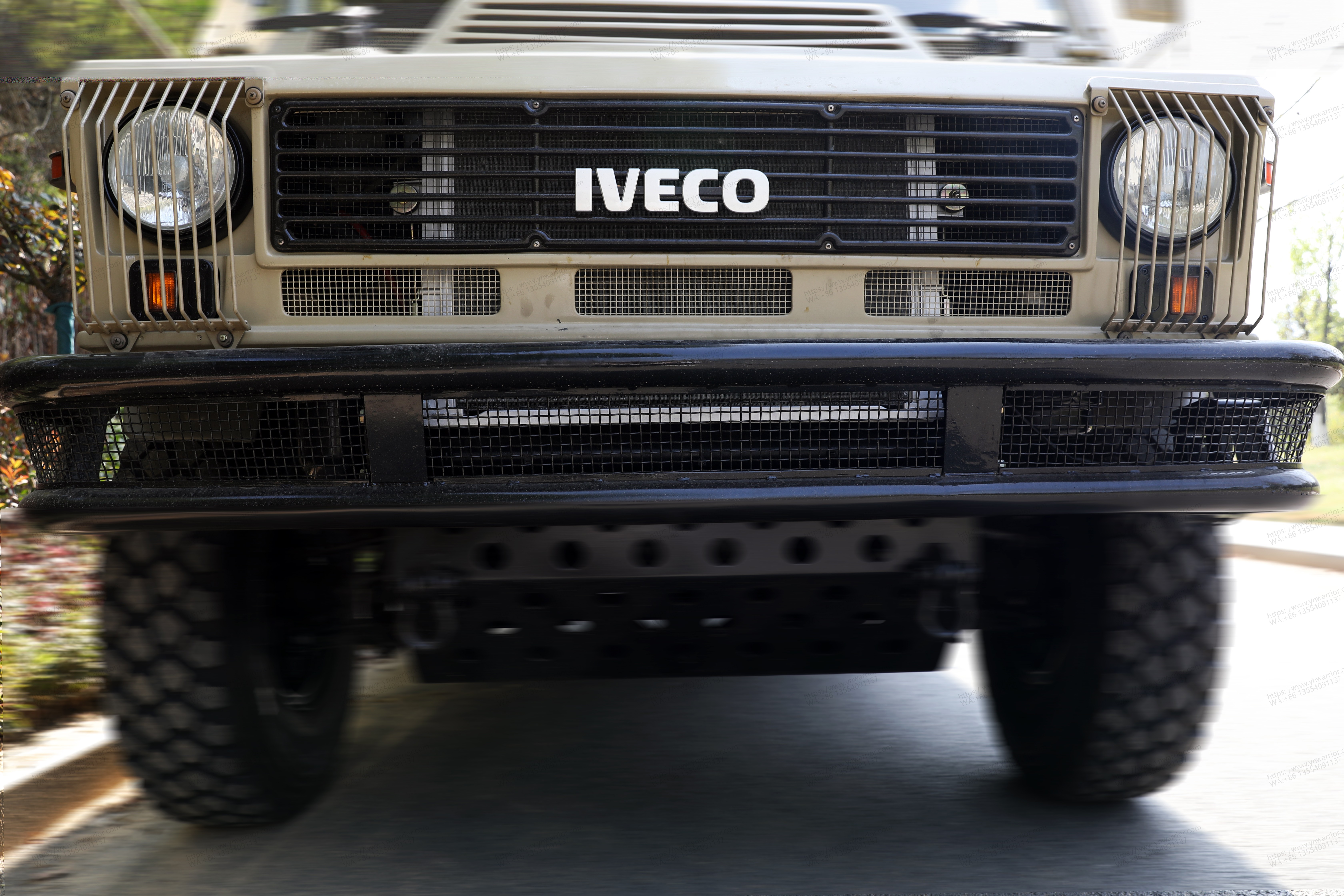 CHINO 4X4 OFFROWER IVECO RV LOGO 