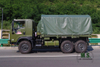 Dongfeng EQ2082 Flathead Army Green con lona_ Dongfeng Exportación de camiones de transporte todoterreno 6*6