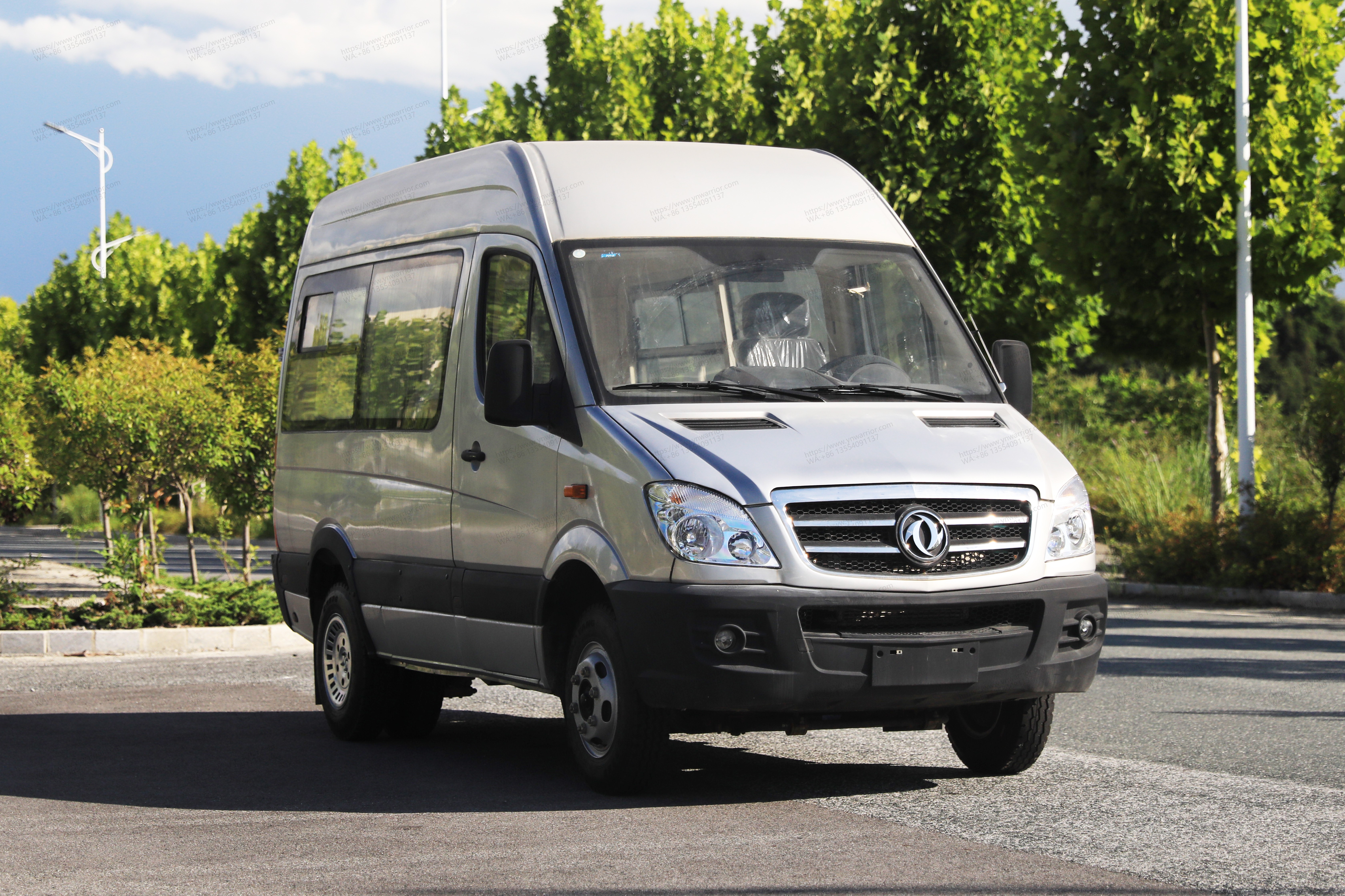 chino Dongfeng minivan 