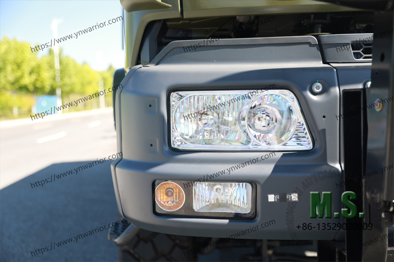 Dongfeng 4x4 Camión de la cabeza delantera 