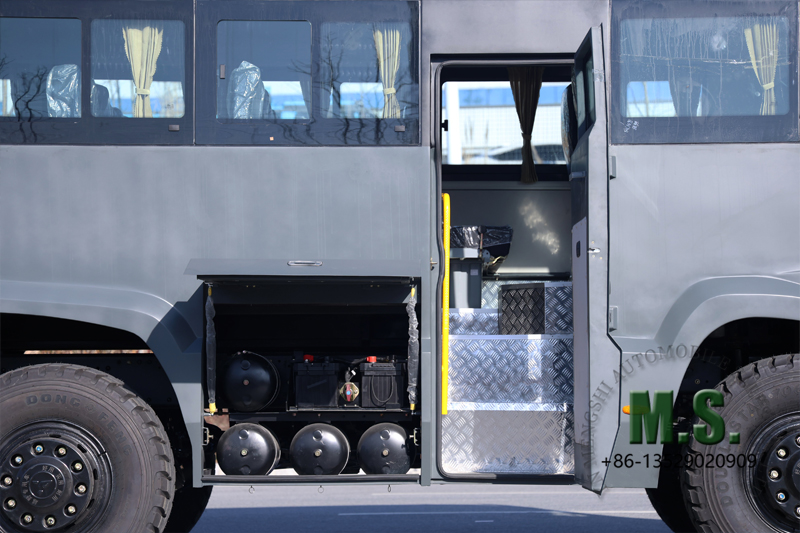 Dongfeng Autob&uacute;s todoterreno 6x6 ingrese el metraje del paso 