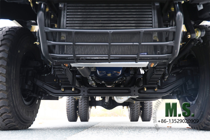 Dongfeng 4x2 de 18 toneladas de peso bruto cami&oacute;n de carga banda de precio bajo nueva rejilla met&aacute;lica del motor debajo del chasis 