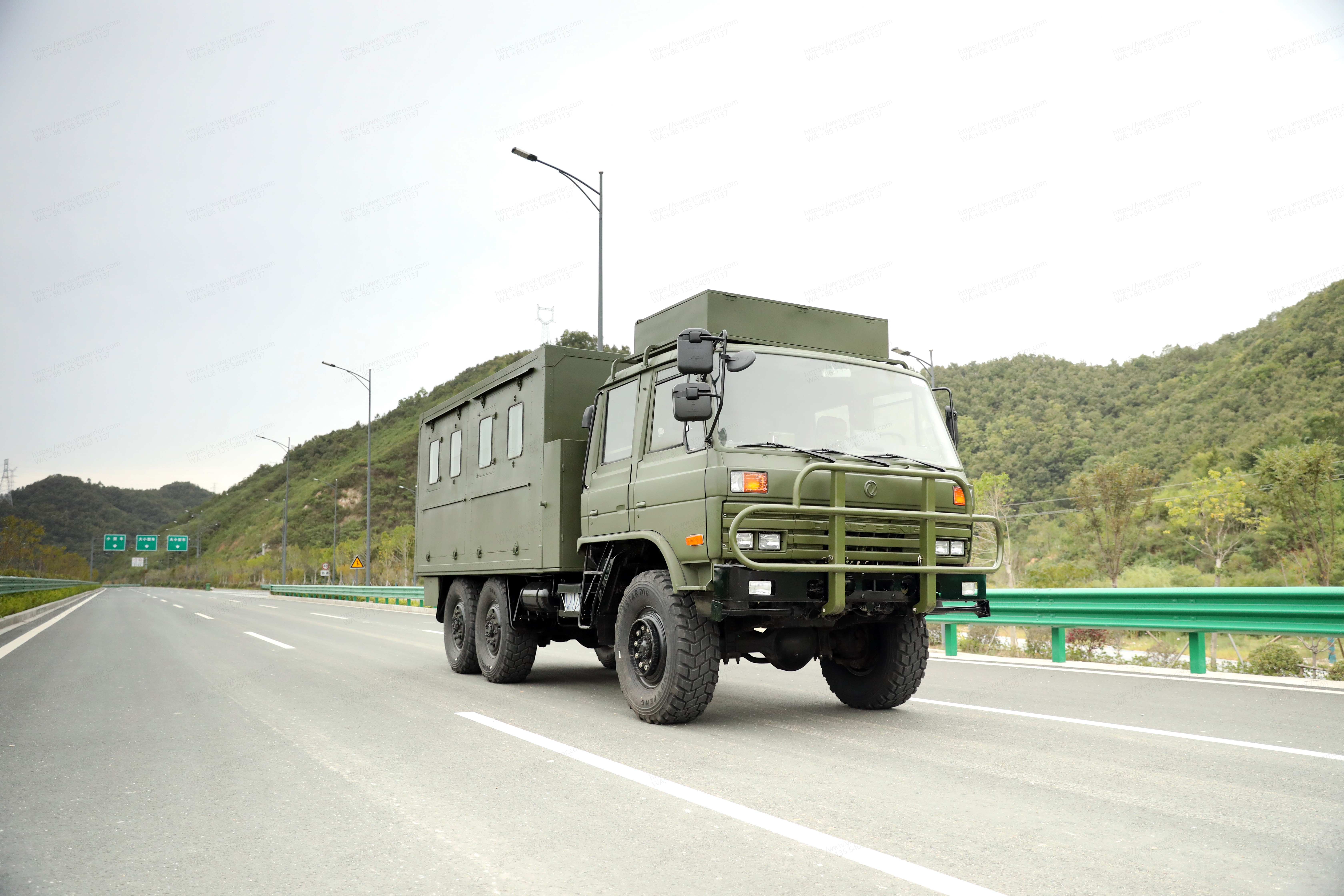 Dongfeng 6x6 camión todoterreno con caja de pasajeros 