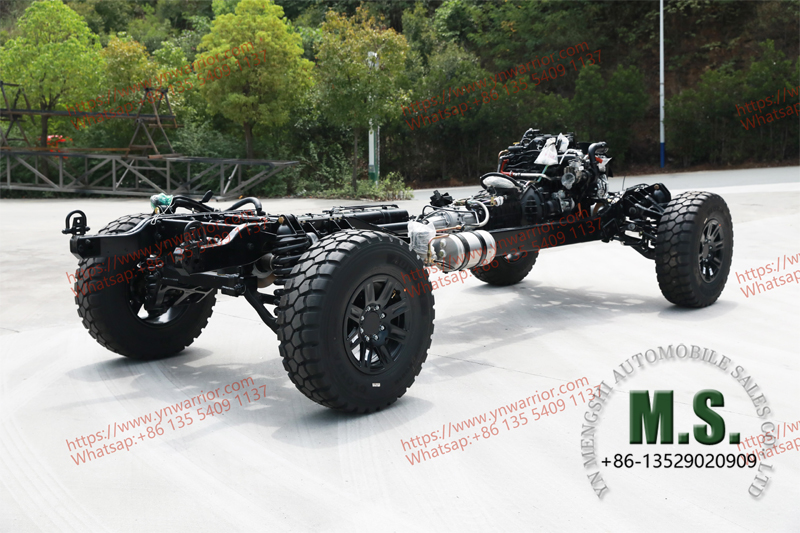 4-ton load capacity most advanced off-road vehicle chassis in China 