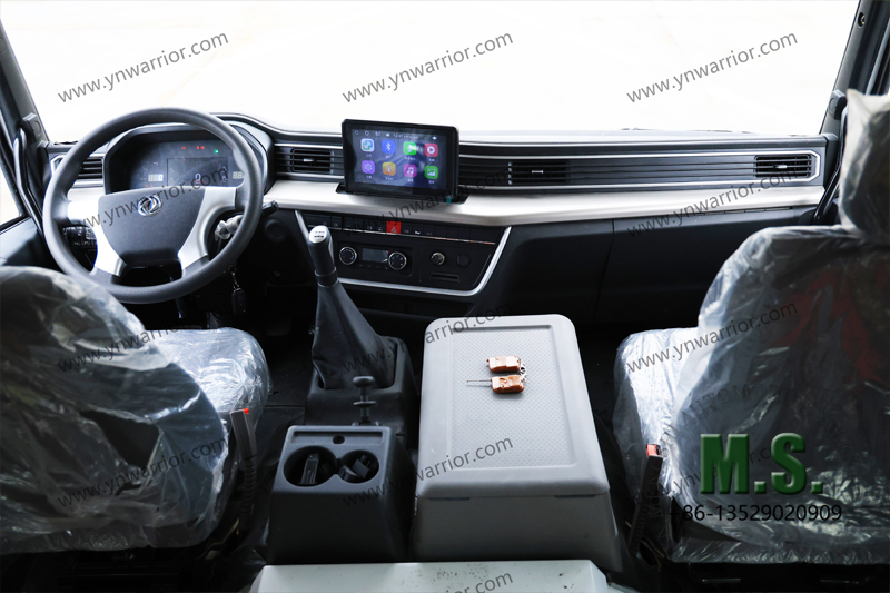 cabina de eje rígido sólido de Dongfeng Autobús todoterreno 4x4 con Sistema de 360° 