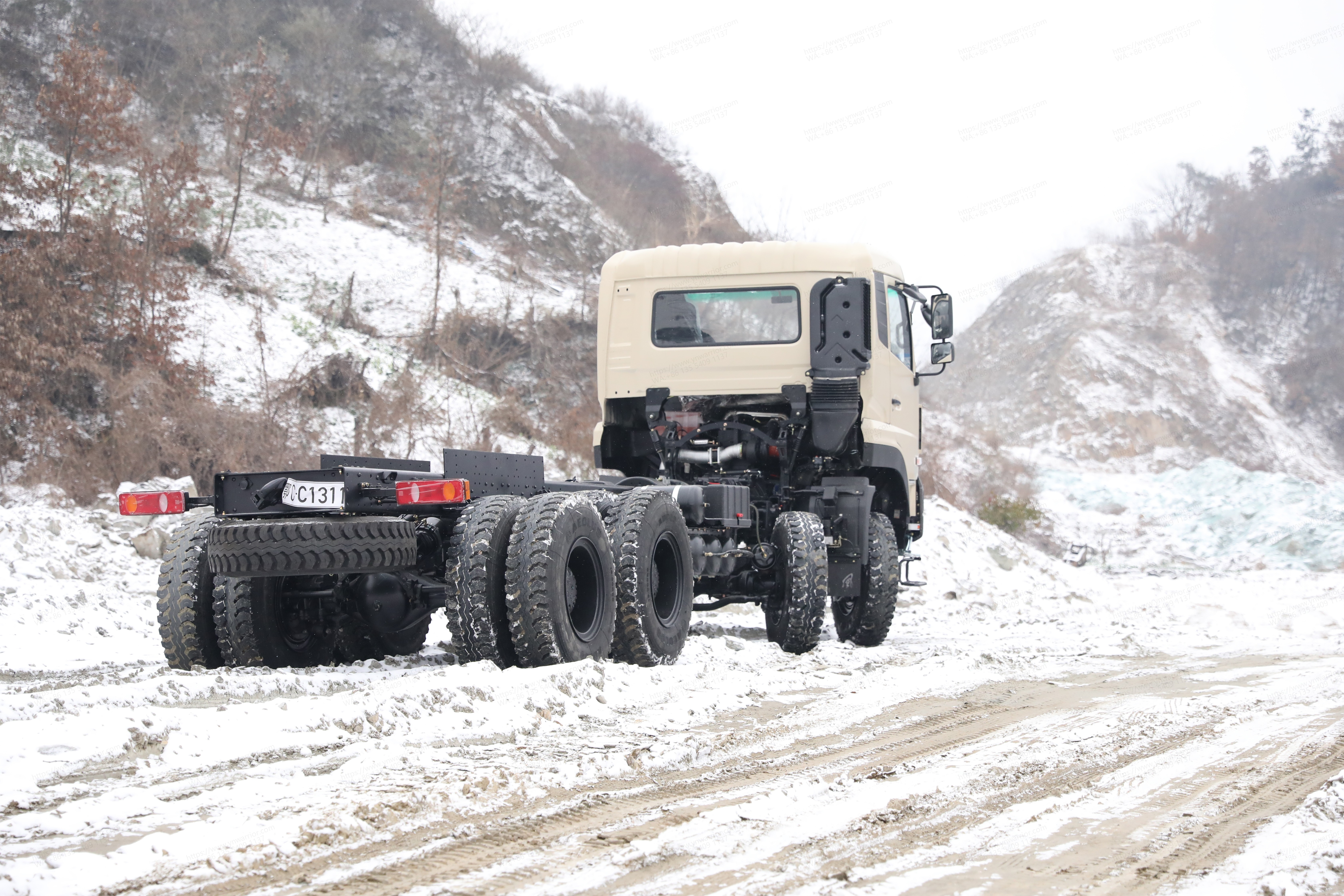 chino Dongfeng 8x8 chasis de camión para chino rv 