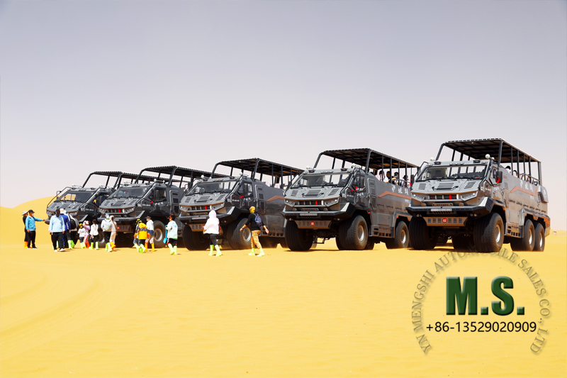 Este autobús de crucero de desierto masivo 6x6 hace que alguien haya dicho 'No publiques fotos de ai falsas ' 