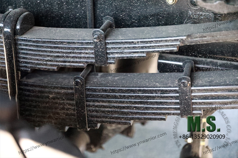 Dongfeng 4x4 camión doble y múltiples capas de resorte de hoja 