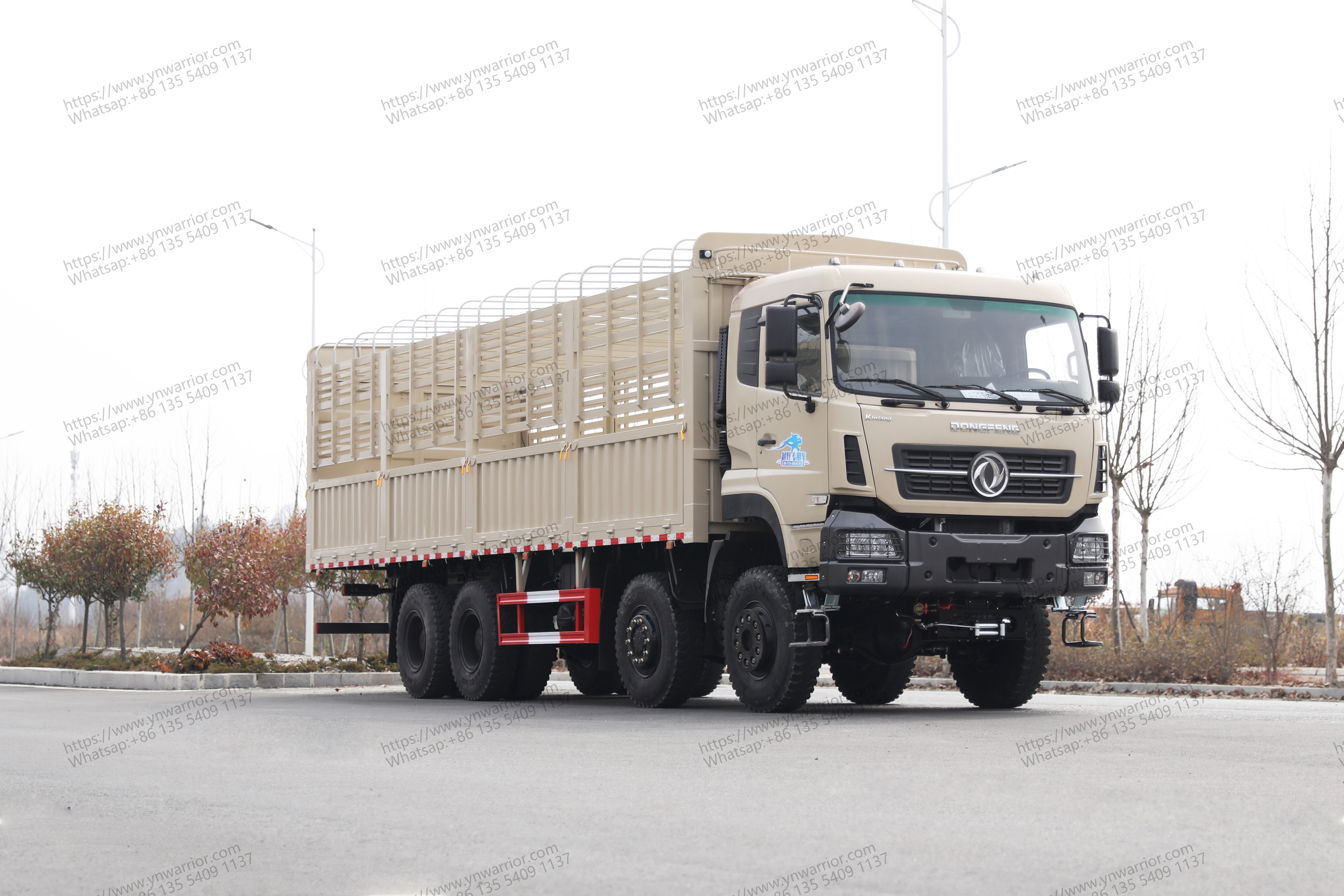 Dongfeng 8x8 Perspectiva de servicio pesado {T1 Camión de servicio pesado 