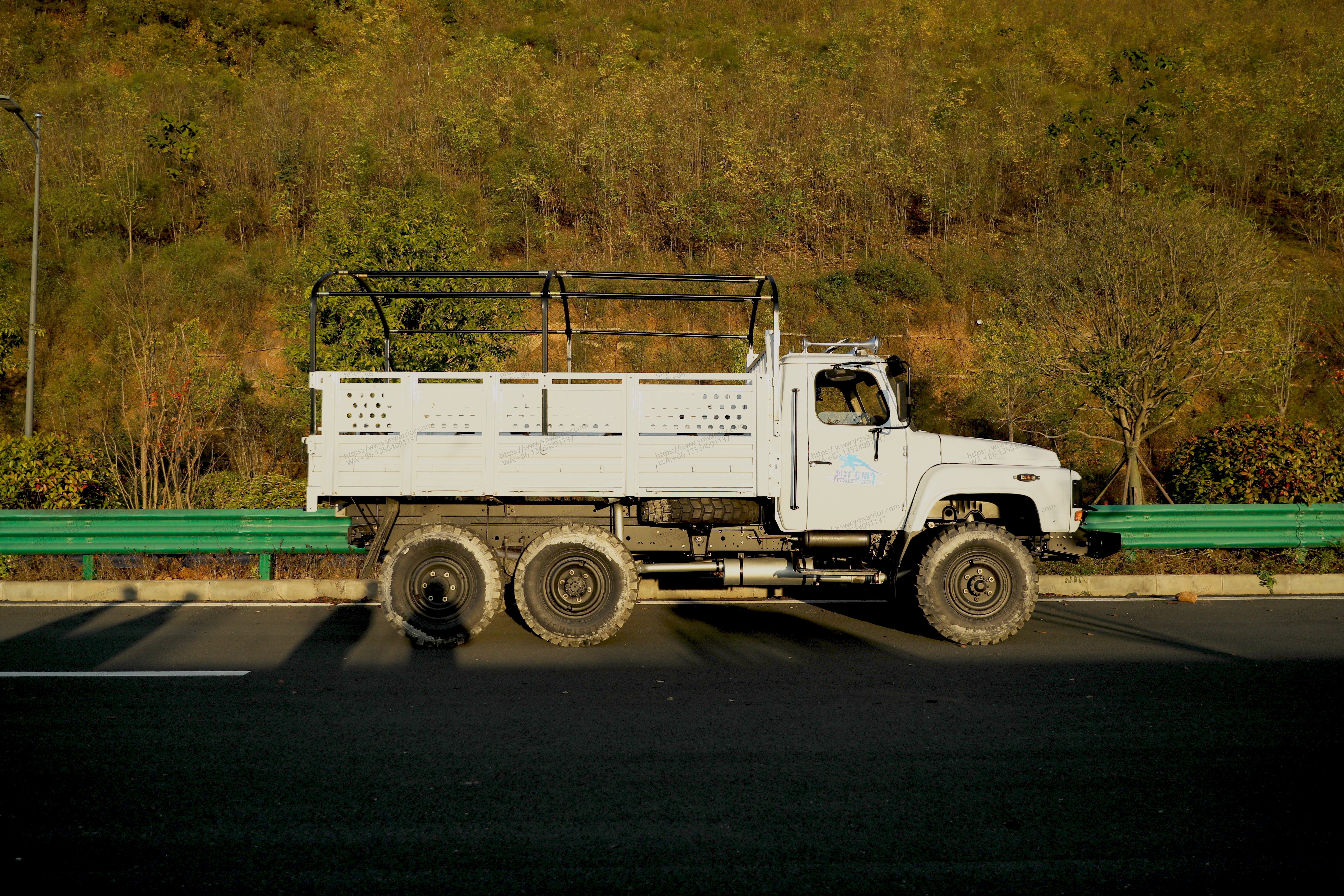 Dongfeng 6x6 Cabón convencional 