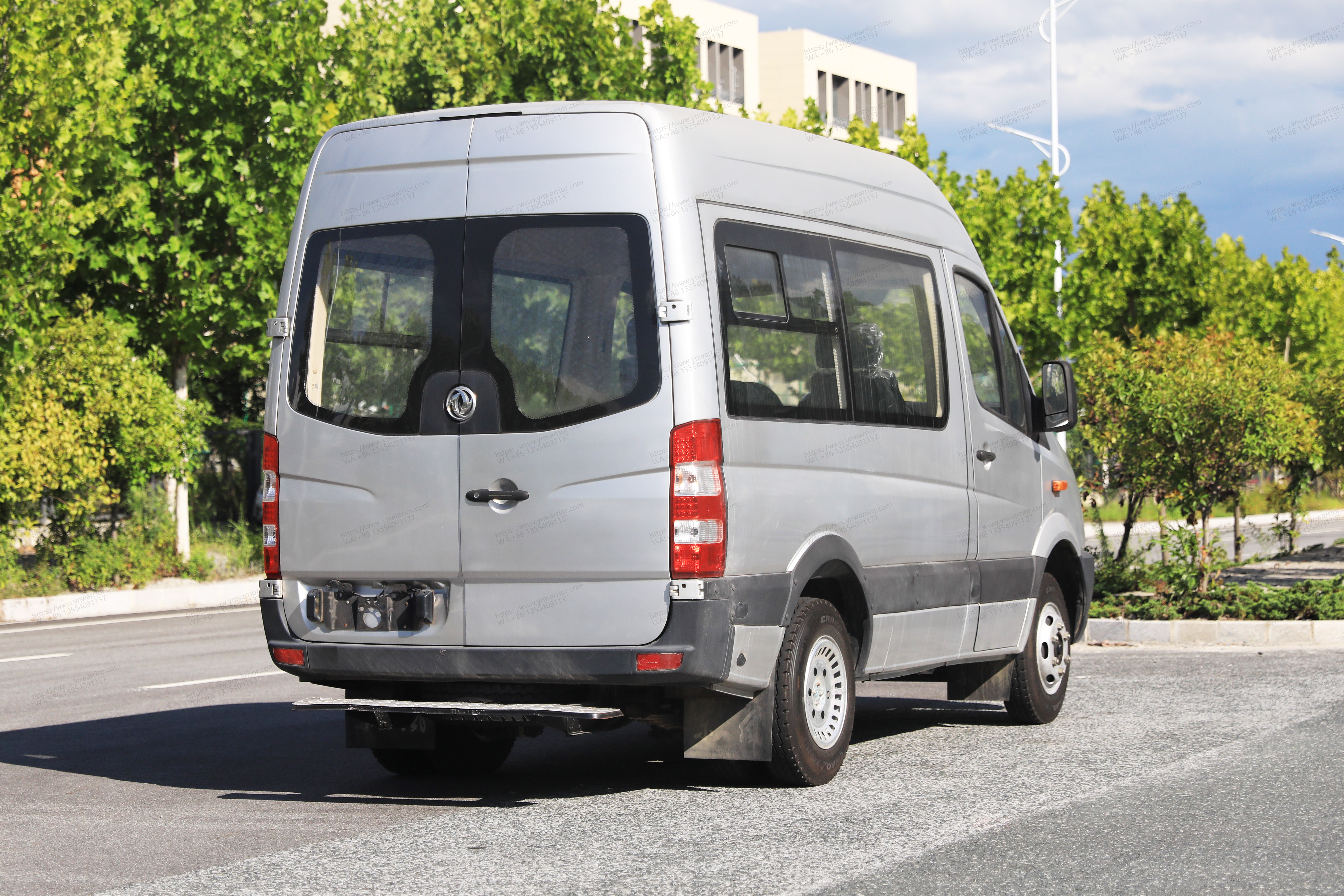 Dongfeng minivan exclusivo 