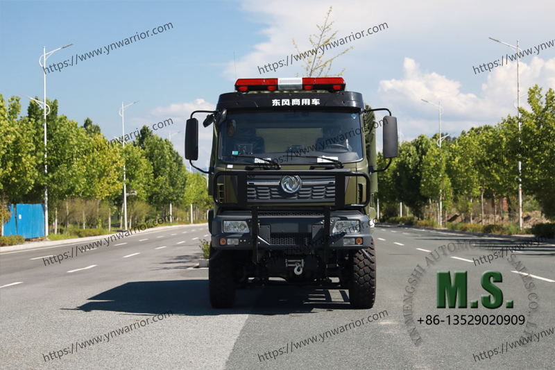} 4x4 camión de carga con tono 