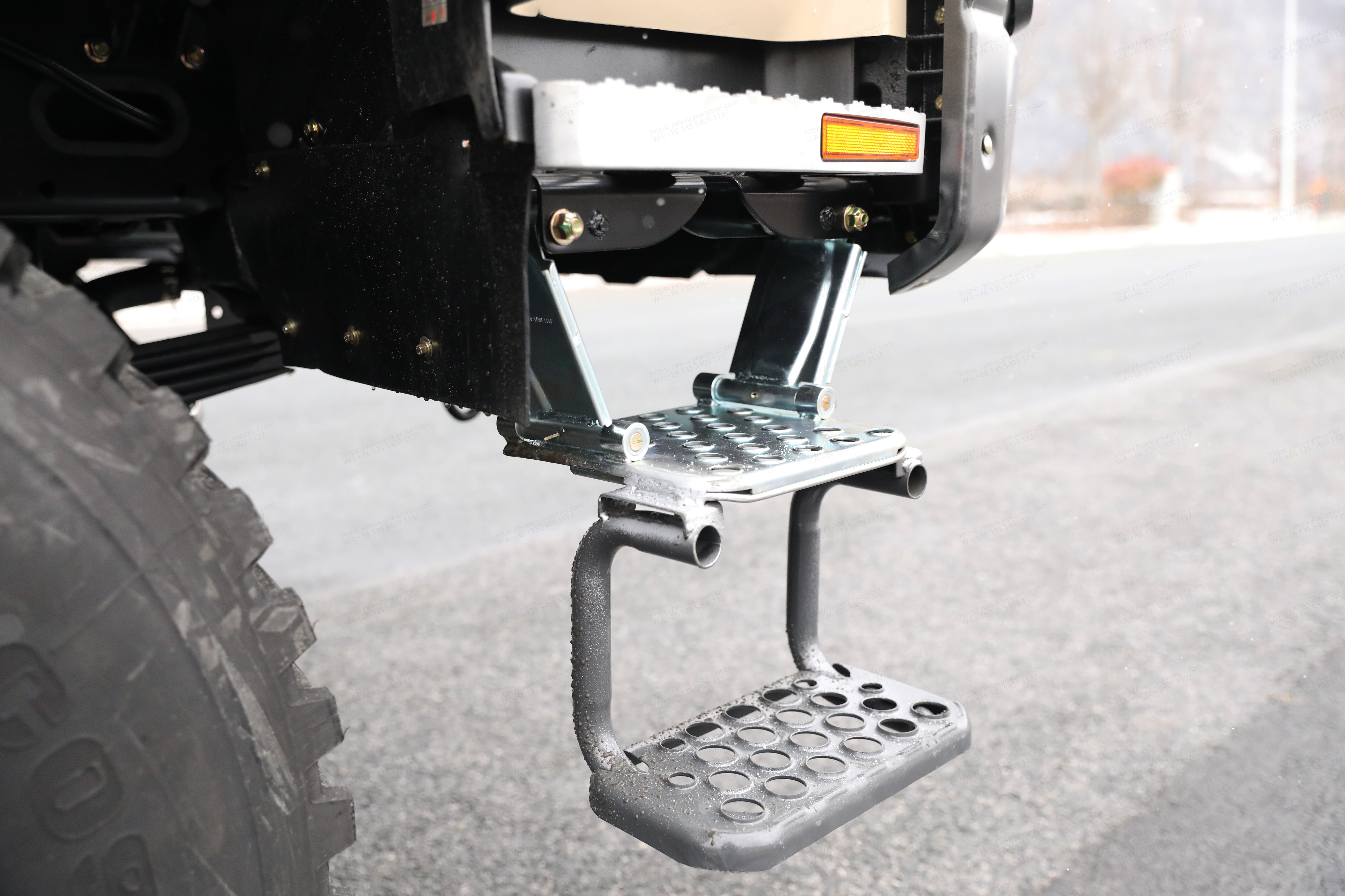 Dongfeng 8x8 Camasis Pedal de camión chino 