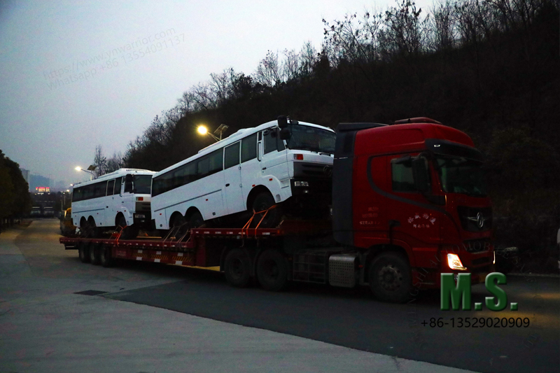 6x6 autobús despachado por la noche 